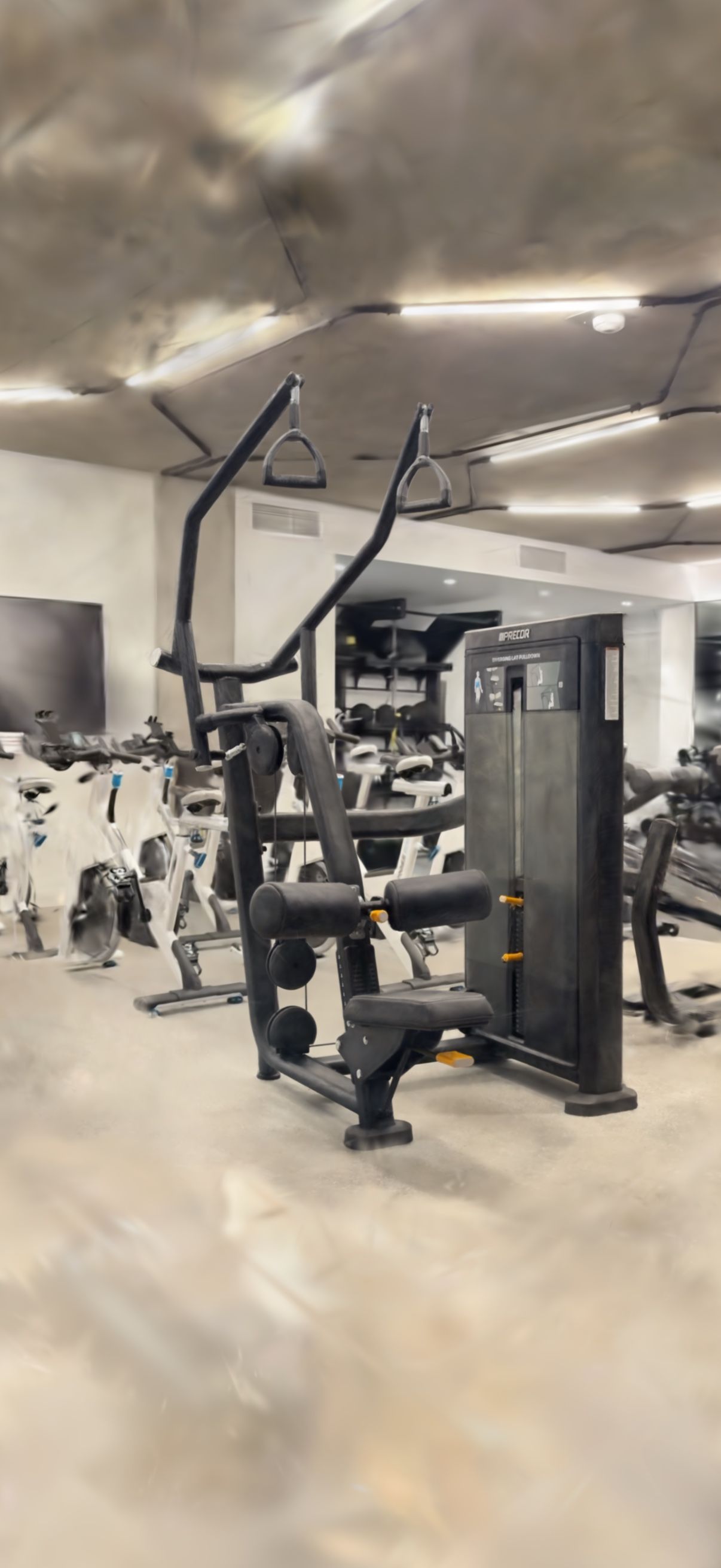 Lat pull down